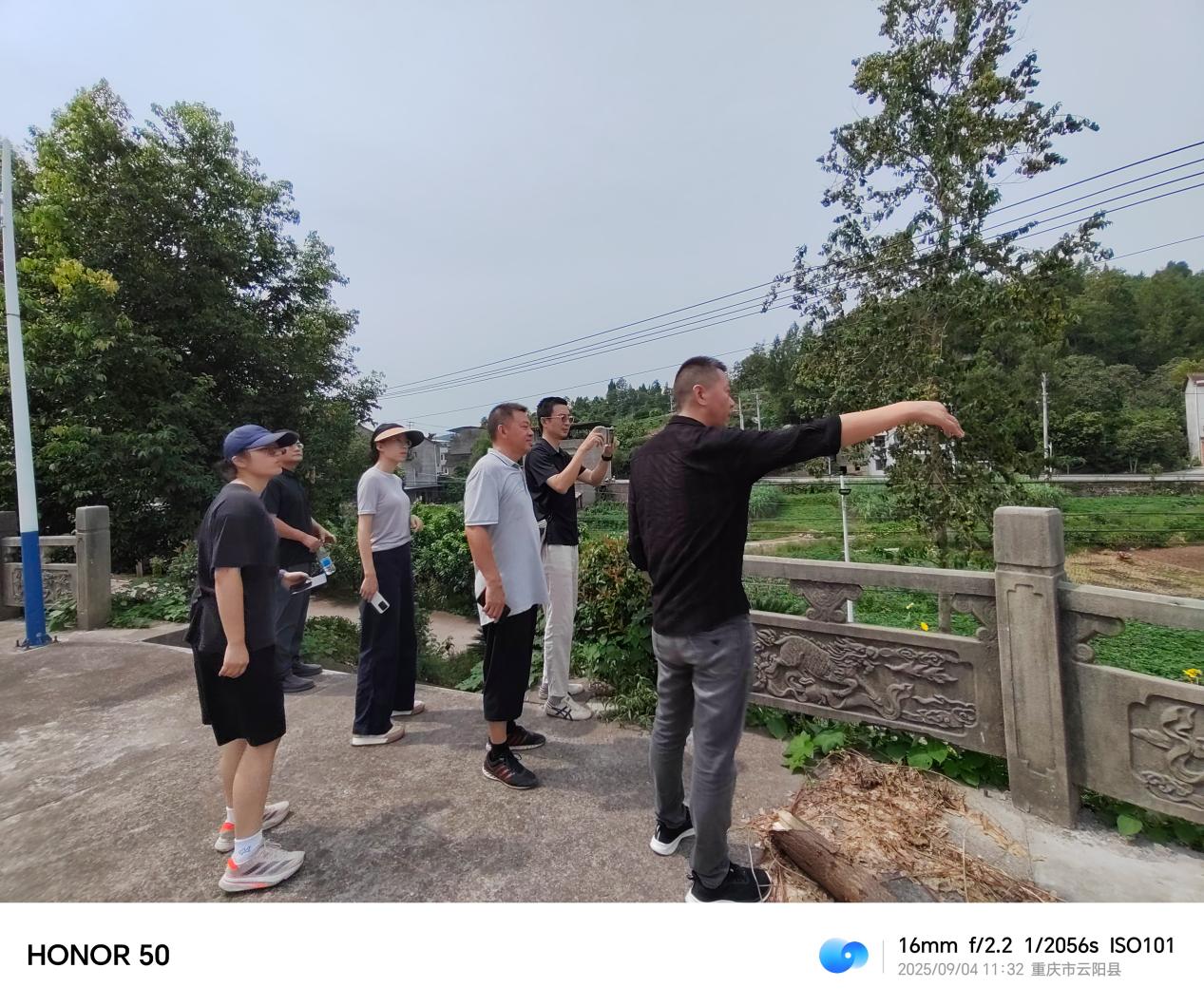 672424AFAD8D6FA2FBCBF4D76801E588